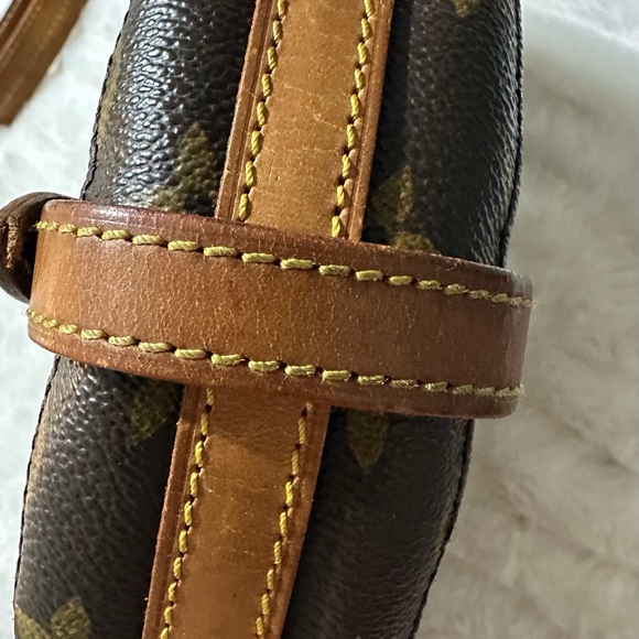 Vintage Louis Vuitton Monogram Brown Crossbody Bag - Picture 4 of 9